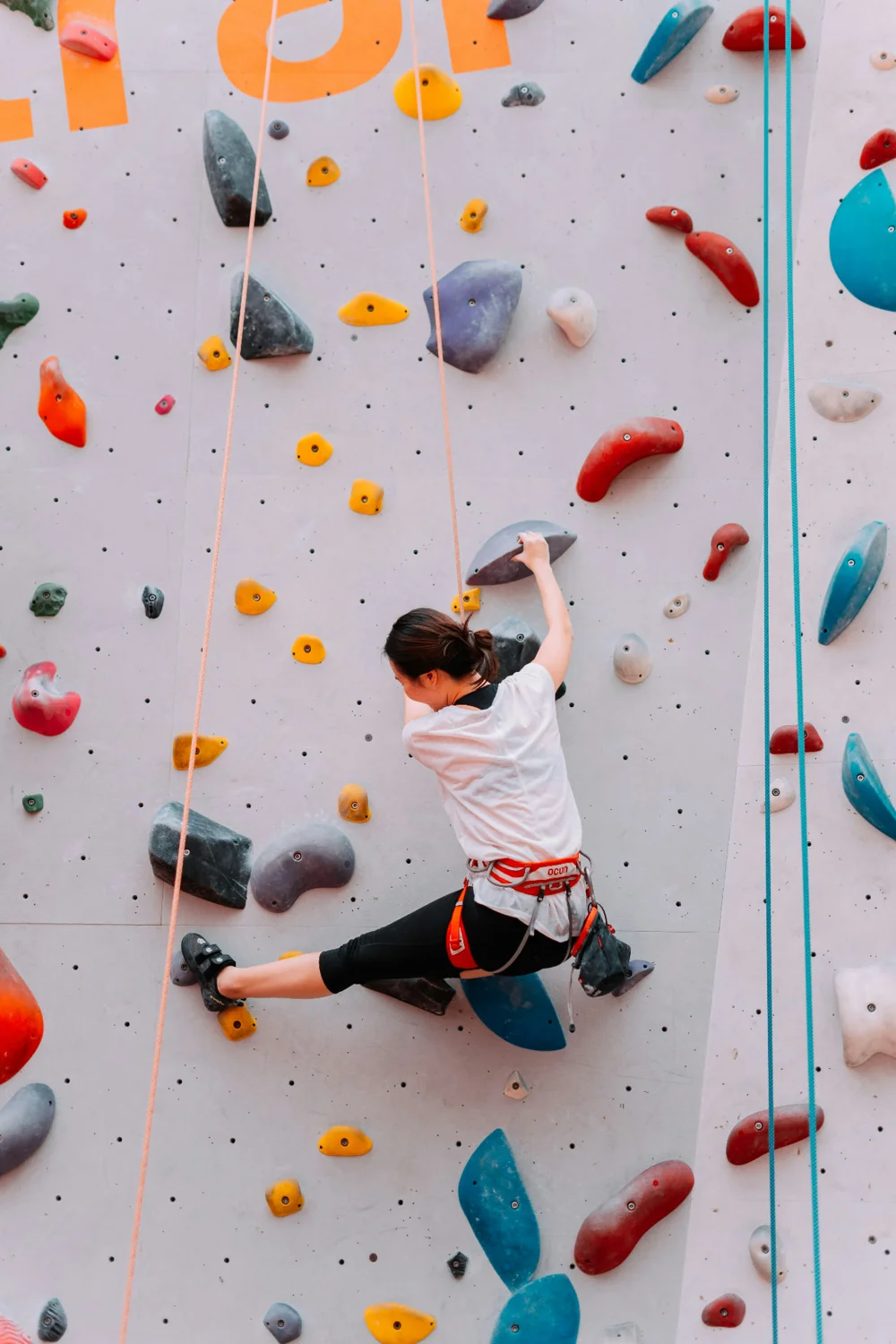 Escalade en salle, photo d’illustration fournie par Christian