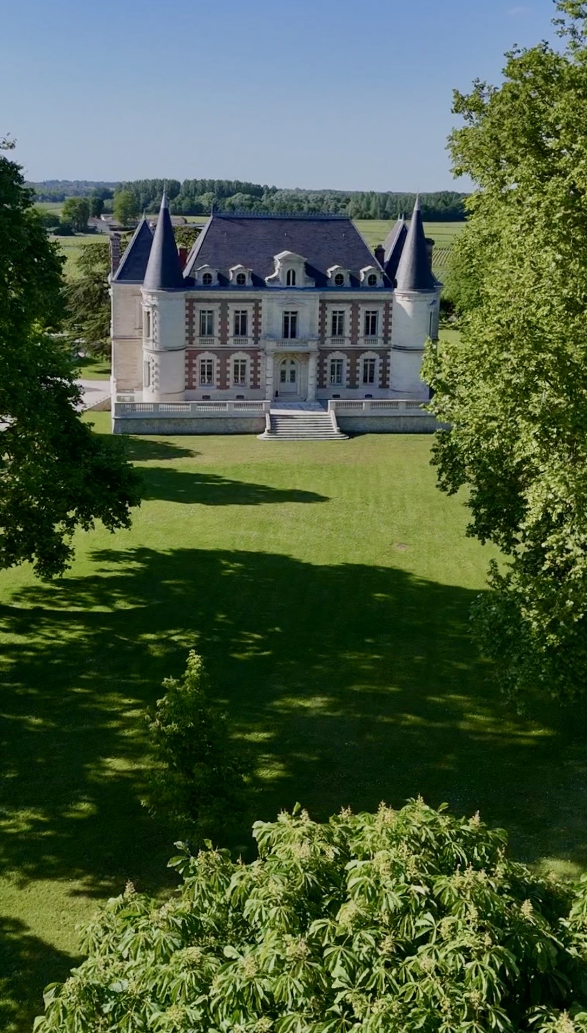 Château Lamothe Bergeron : l'oenotourisme nouvelle génération dans le Médoc — Oenotourisme à Cussac-Fort-Médoc